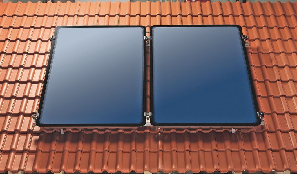 Napenergiás termikus rendszer 2-4 fő számára 300 L - ferde tető
