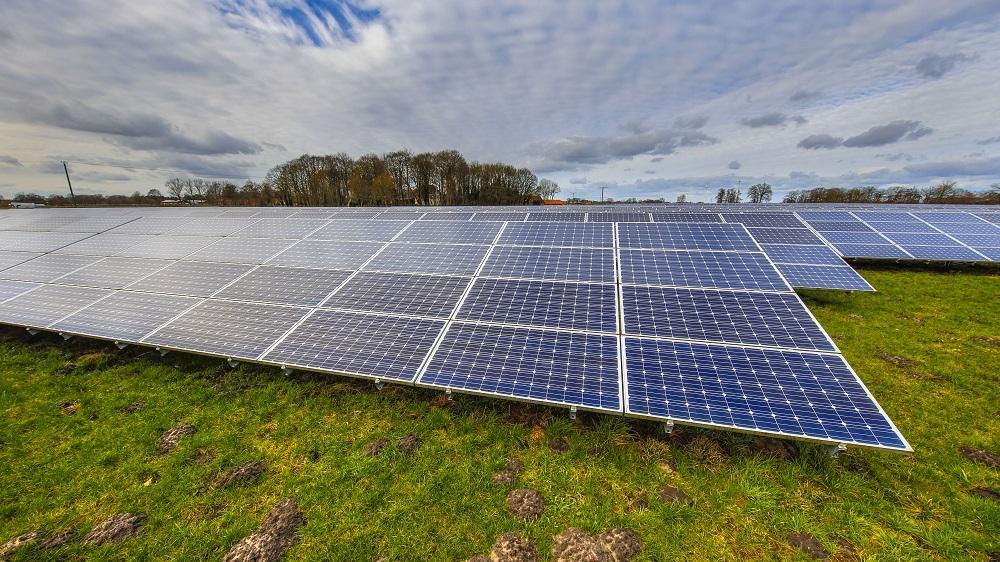 Fotovoltaikus rendszer ON GRID háromfázisú 10,56 kWp - 5 kW-os akkumulátorral